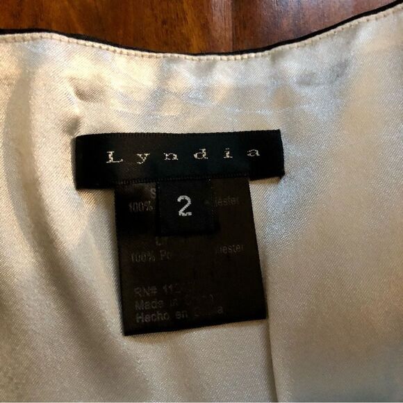 Lyndia Floral Cream and Black Halter, Backless Dress Size 2 - Picture 10 of 10
